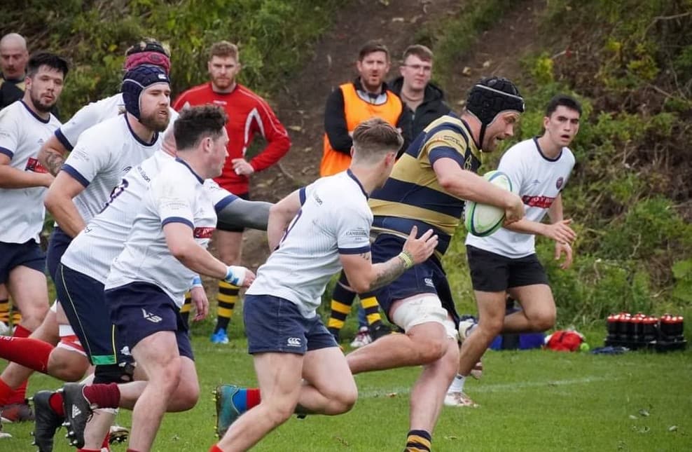 Navy & Old Gold: Crebhan Hughes