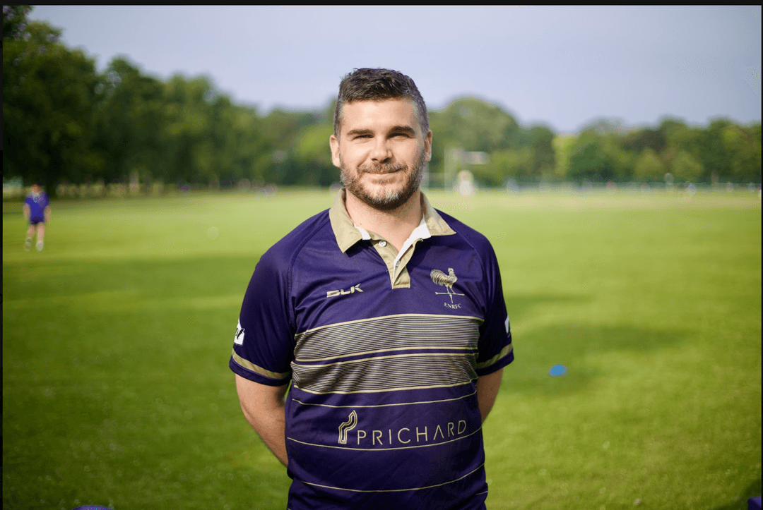 Player Lee Tennant